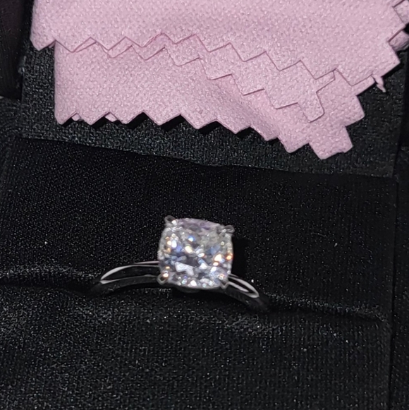 Cushion Cut 2ct Solitaire Moissanite 14k White Gold Vermeil Size 5.5 Ring - Picture 3 of 7